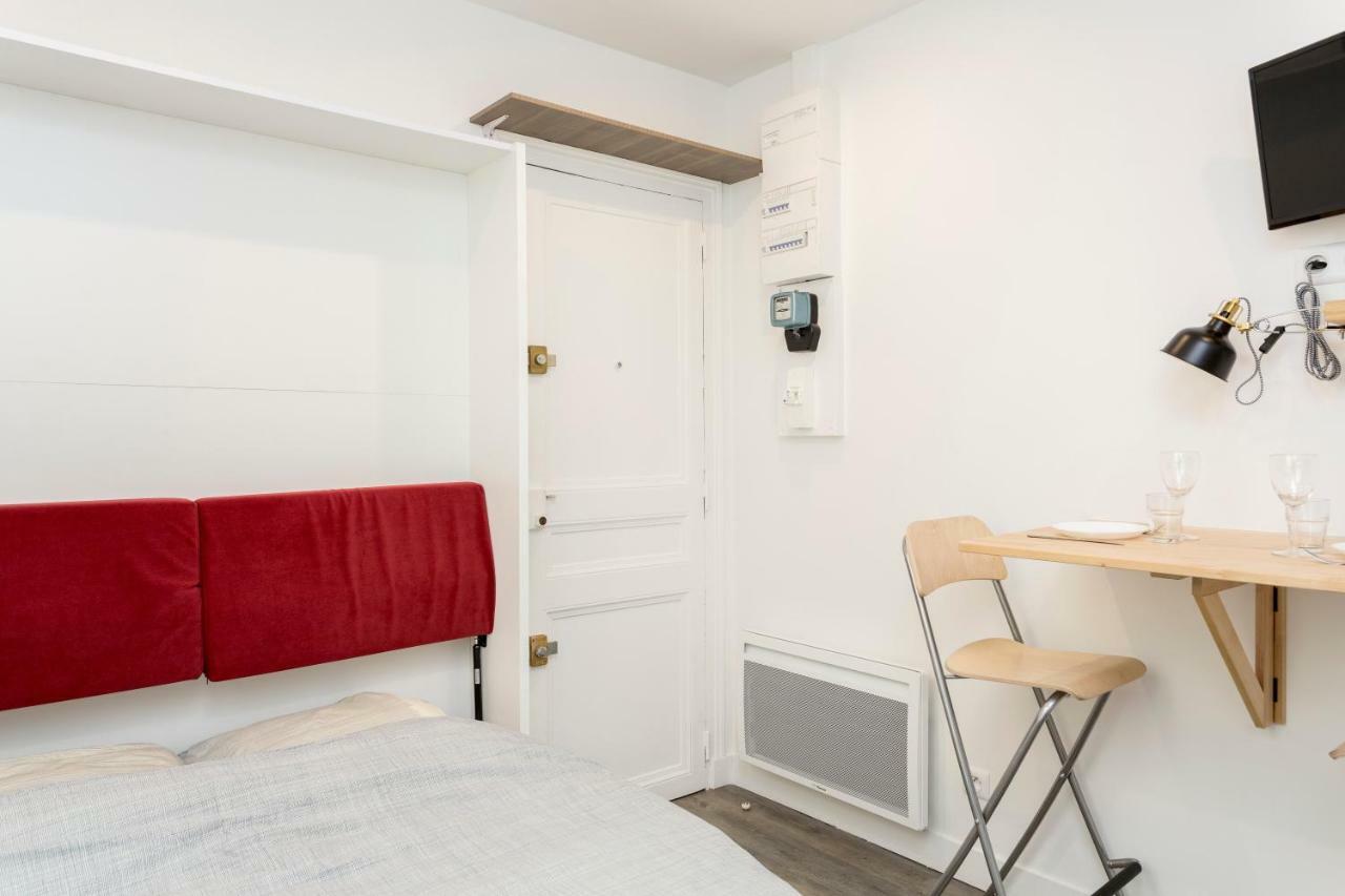 Studette De Charme Neuve Proche Invalides Appartement Parijs Buitenkant foto